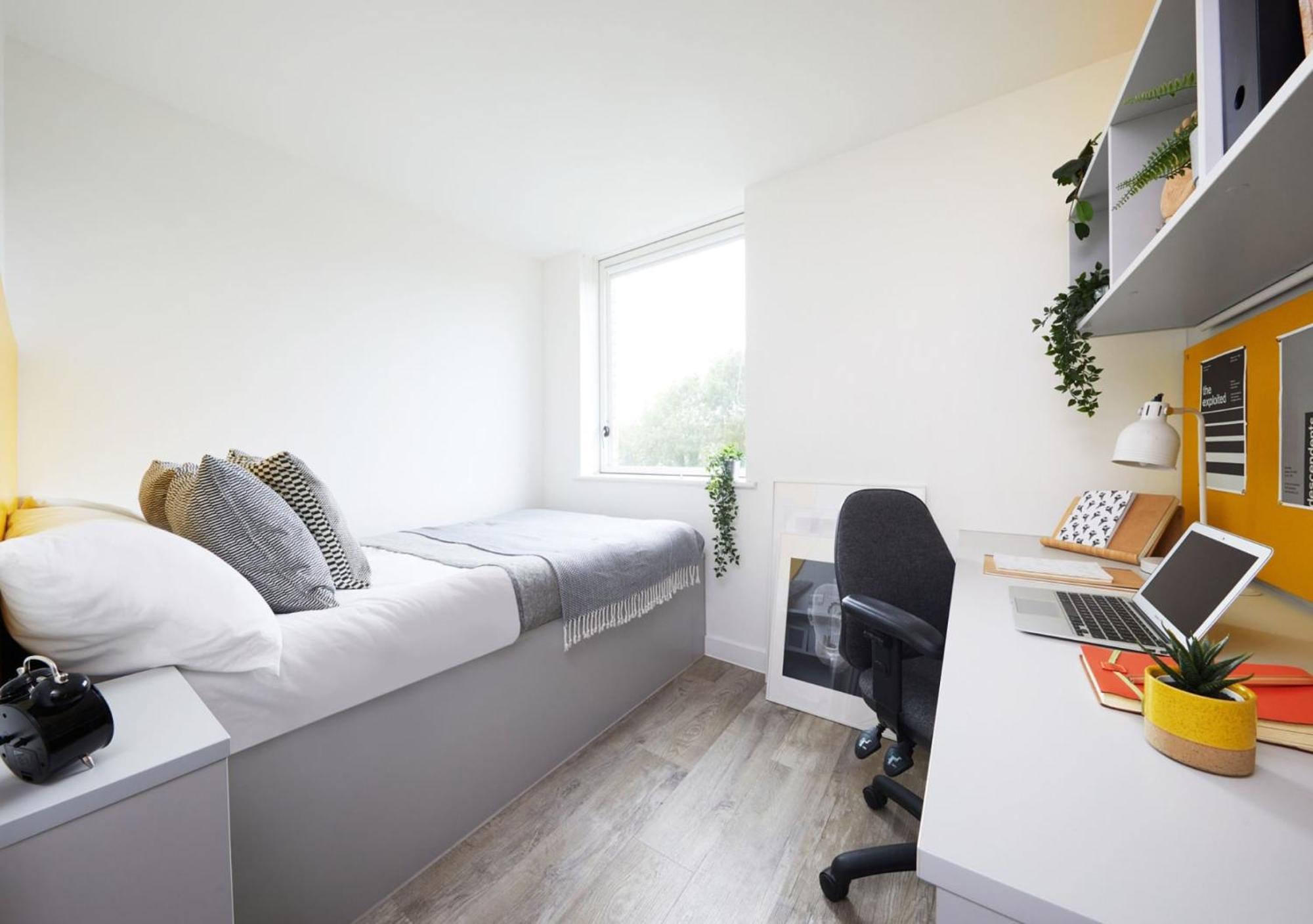 For Students Only Ensuite Bedrooms With Shared Kitchen At Cathedral Point In วินเชสเตอร์ ภายนอก รูปภาพ